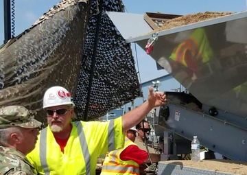 Chief of Engineers visits sandbag operations