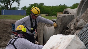 Missouri Military, Government and Civiliain Agencies Work Together During Disaster Exercise Vigilant Guard