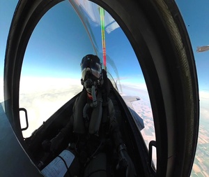 Two F-35s refueled in 30 seconds