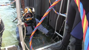 USACE Buffalo District Divers  inspect piers on Lake Erie