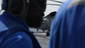 Turkish navy lands S70-B Seahawk helicopter aboard USS Mount Whitney