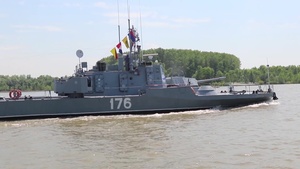 U.S. Army and Romanian Land Forces Wet Gap Crossing Exercise