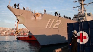 USS Michael Murphy (DDG 112) Pulls into Valparaiso, Chile
