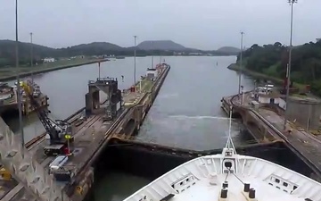 USNS Comfort Transits the Panama Canal