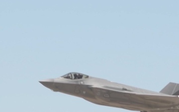 F-35 Take-off Slow-mo