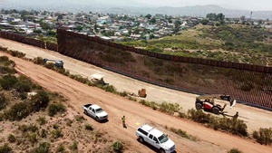 New and Legacy Border Wall Flyover in Tecate, Calif #3