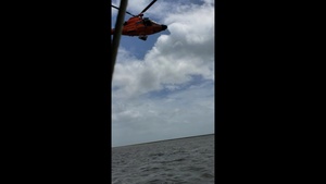Coast Guard rescues grounded boaters