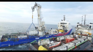 Coast Guard tests and removes oil during Coimbra oil recovery operations