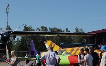 Soldiers participate in Wings Over Baltic Airshow 2019