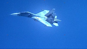 Venezuela SU-30 Flanker Aggressively Shadows a U.S. EP-3 Aircraft