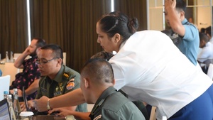 U.S. and Indonesian service members “threat hunt” during Information System and Technology Exchange