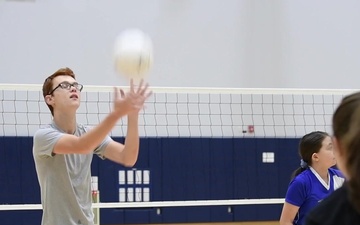 MCAS Iwakuni kids improve volleyball skills during camp (News Production)