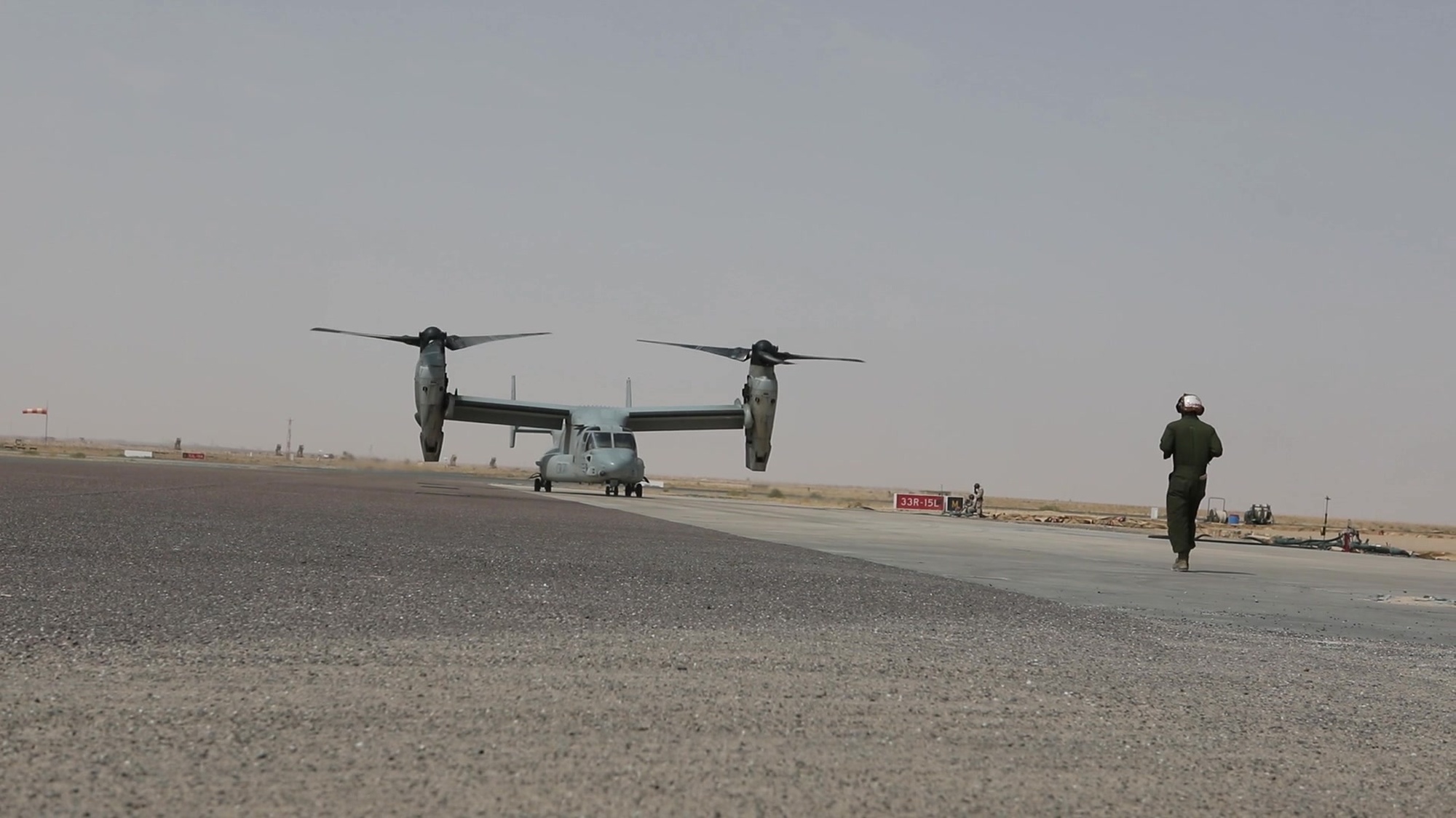 U.S. Marines with Marine Medium Tiltrotor Squadron (VMM) 364, attached to Special Purpose Marine Air-Ground Task Force Crisis-Response Central-Command, conducts an Emergency Response Exercise in Kuwait, Aug. 16, 2019. A Marine Air Ground Task Force is specifically designed to be capable of deploying aviation, ground and logistics forces forward at a moment’s notice. (U.S. Marine Corps video by Sgt. Kyle C. Talbot)