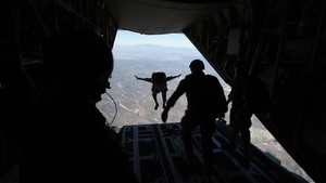 39th AS drops over 200 Marines over Camp Pendleton