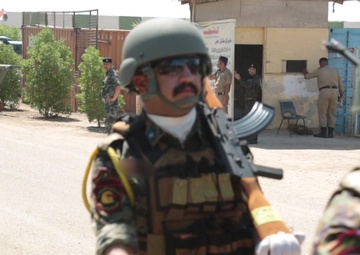 Iraqi Police Graduation