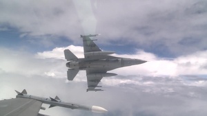 Aerial F-16 shots