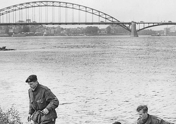 Waal River Crossing Commemoration - Gen. Clarke Speech - Pkg