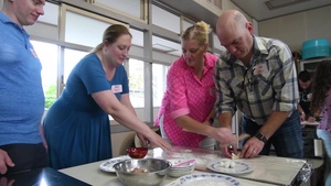 MCAS Iwakuni residents experience Japanese culture at Tsuzu Elementary school (B-Roll)