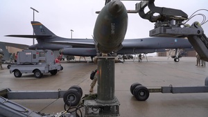 B-1b GT Weapons Loading