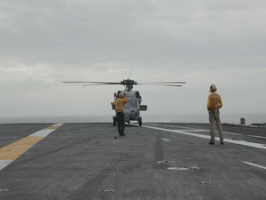 SECNAV visits Ford