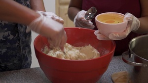 WHAT'S COOKIN'? | Mexican Tamales