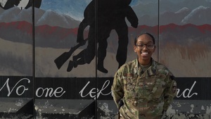 Staff Sgt. Leeann Elliott holiday greeting - Rochester, NY, Tampa, FL