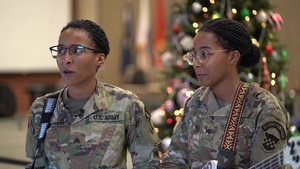 Army band twins rock around the Christmas tree