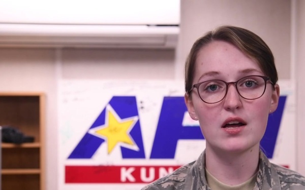 Learn Korean With Me: "Happy Holidays!"