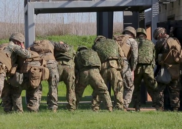 Iron Fist 2020: US Marines and Japan Ground Self-Defense Force soldiers participate in urban breaching