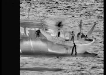 US Navy Seizes Illegal Weapons in Arabian Sea