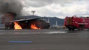 MCAS Iwakuni ARFF, conduct emergency response operations training