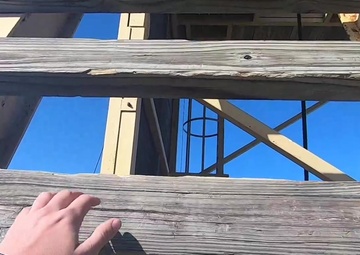 EODMU8 participates in Helicopter Rope Suspension Technique (HRST) cast master training