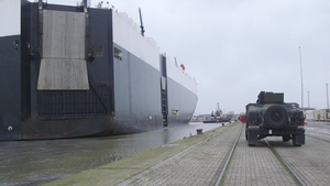 M/V Green Bay arrives in Bremerhaven port to offload cargo for DEFENDER-Europe 20