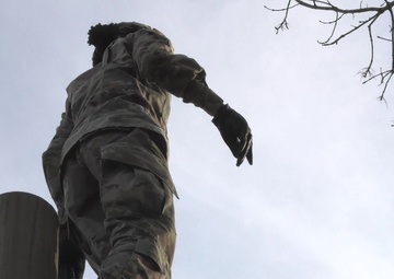 IMCOM-E Best Warrior Competition, Obstacle Course (B-roll)