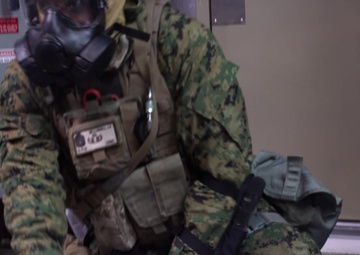 AE20: 1st Recon Battalion Marines conduct a raid near the arctic circle BRoll