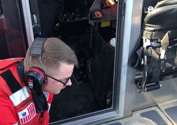 Coast Guard Station Seattle crew conducts training