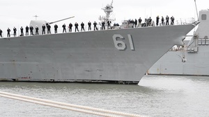 USS Ramage (DDG 61) Return to Homport
