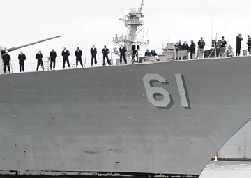 USS Ramage (DDG 61) Return to Homport