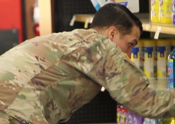 AZNG Assists in Restock of Pinal County Grocery Store