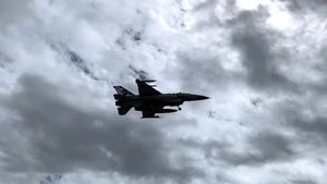 F-16 slow motion