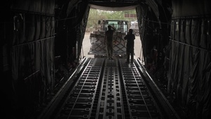37th AS delivers supplies to Niamey B-Roll_2 (Slow-Motion)