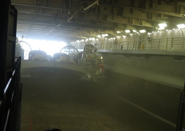 USS Bataan LCAC Ops