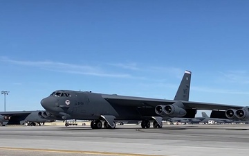 B-52H Stratofortress taxi