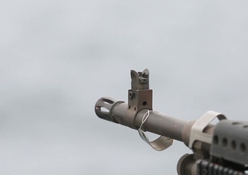 31st MEU, CLB-31 conducts M240B medium machine gun range (B-Roll)