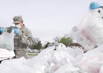 Missouri Airmen help their community in need