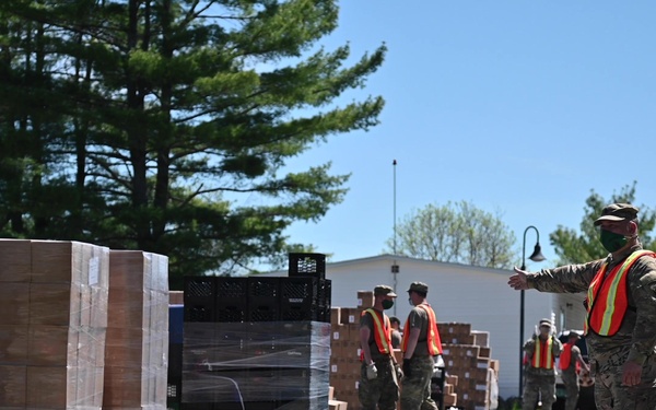 VTNG National Guard food distribution in Thetford