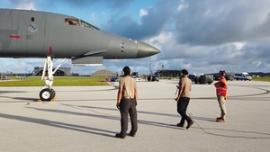 B-1s complete 24-hr sprint from Guam to train in Alaska, Japan