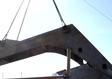 Next-to-last lifting lug on motor vessel Golden Ray