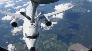 Navy P-8A Poseidon refueling