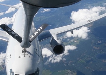 Navy P-8A Poseidon refueling